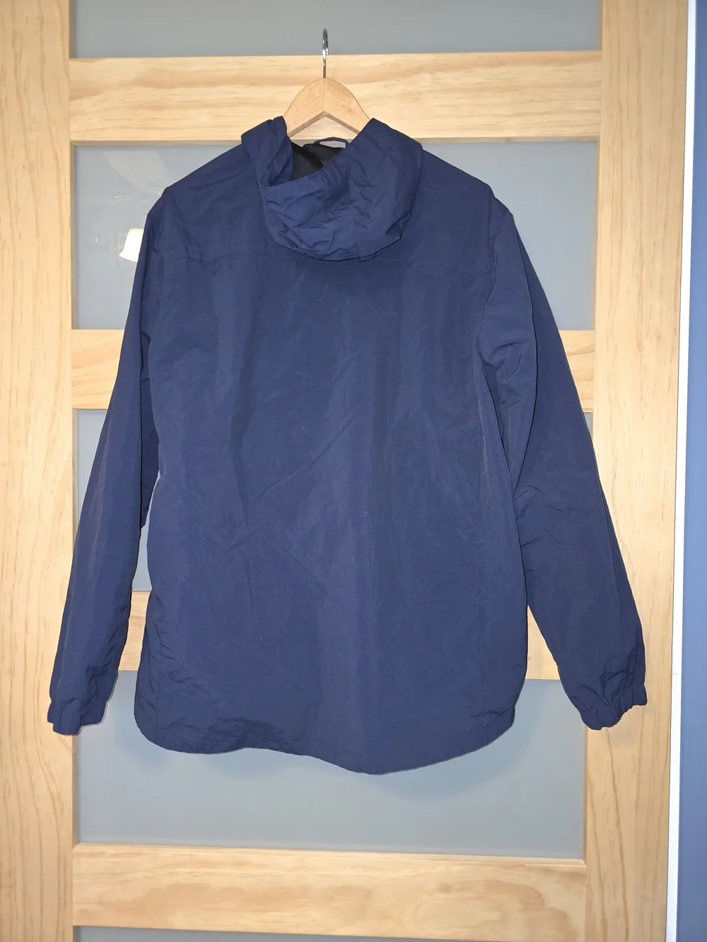 Men's Navy Rain Jacket with Full Zip and Hood